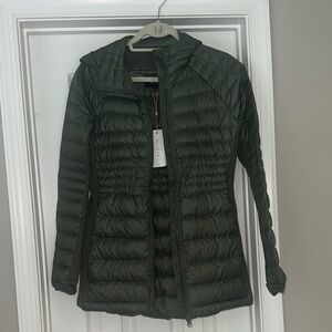 Quince lightweight down jacket